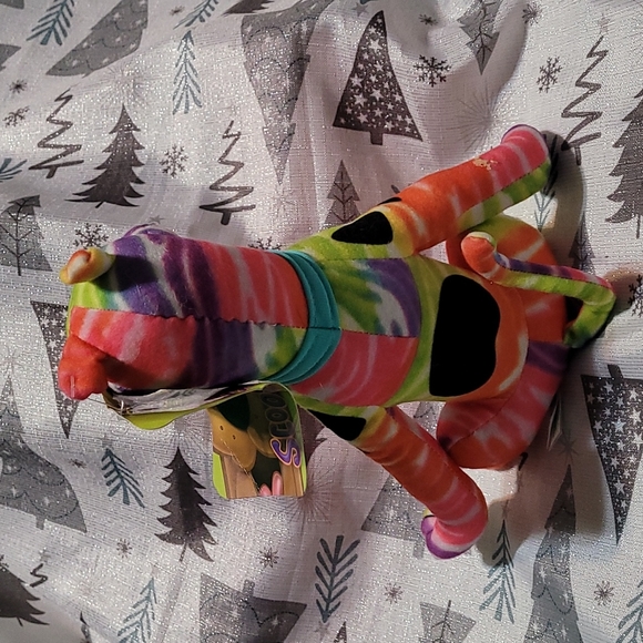 Scooby doo 8" Plush Multi Color Stuffed Animal - Picture 3 of 3